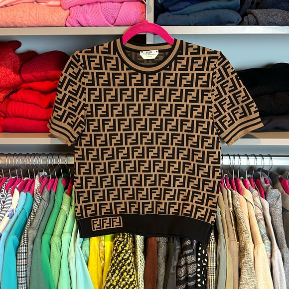 Fendi Sweaters - Fendi short sleeve crew neck tan/black monogram sweater size 40/US 4